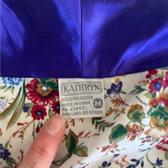 Floral Satin Robe - Picture 4 of 5